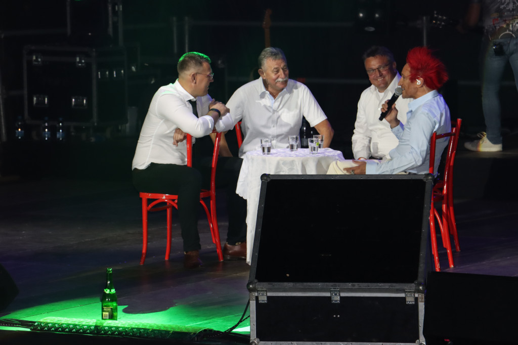 Wiśniewski i przyjaciele, czyli impreza trwa - Ogrodzieniec 2021