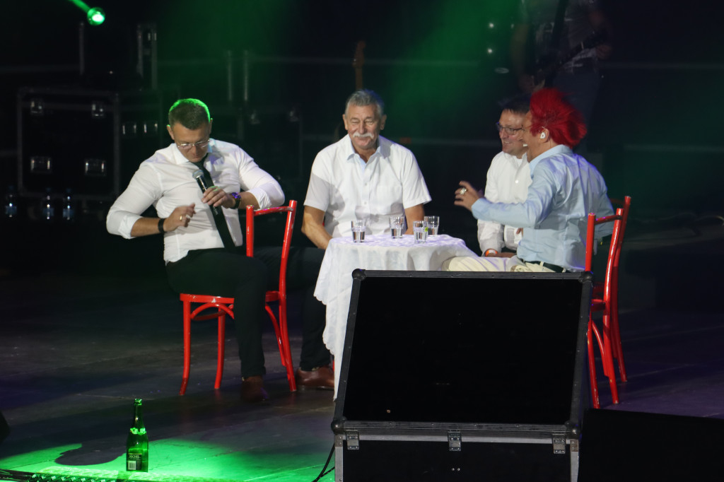 Wiśniewski i przyjaciele, czyli impreza trwa - Ogrodzieniec 2021
