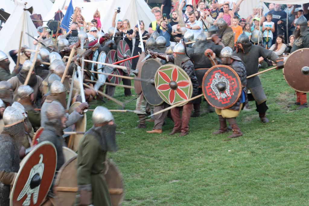 XVII najazd Barbarzyńców - Zamek Ogrodzieniec