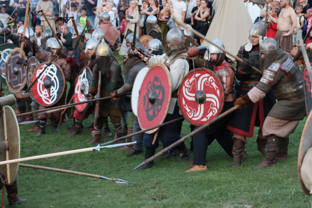 XVII najazd Barbarzyńców - Zamek Ogrodzieniec