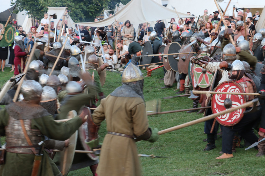 XVII najazd Barbarzyńców - Zamek Ogrodzieniec