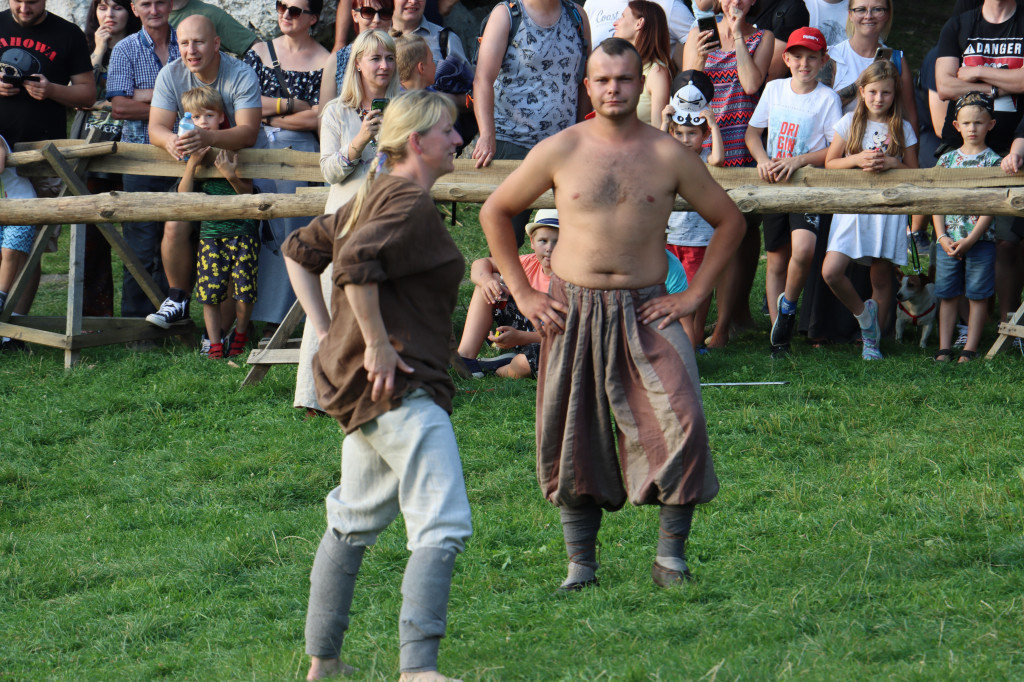XVII najazd Barbarzyńców - Zamek Ogrodzieniec