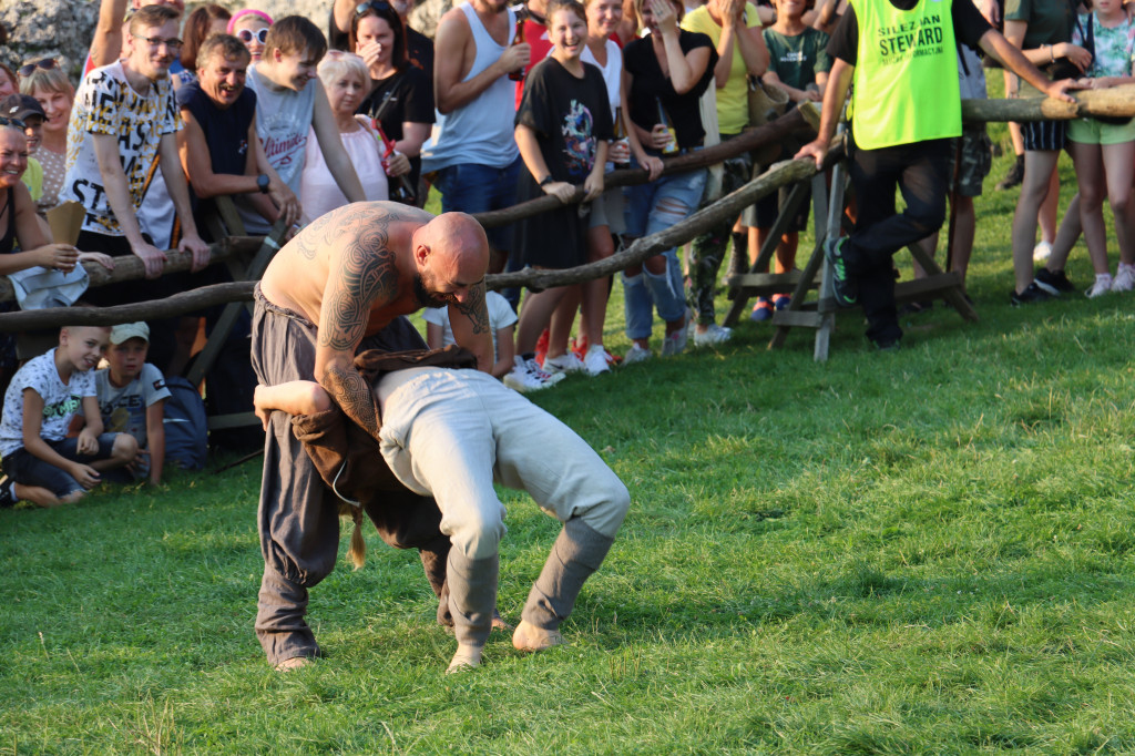 XVII najazd Barbarzyńców - Zamek Ogrodzieniec
