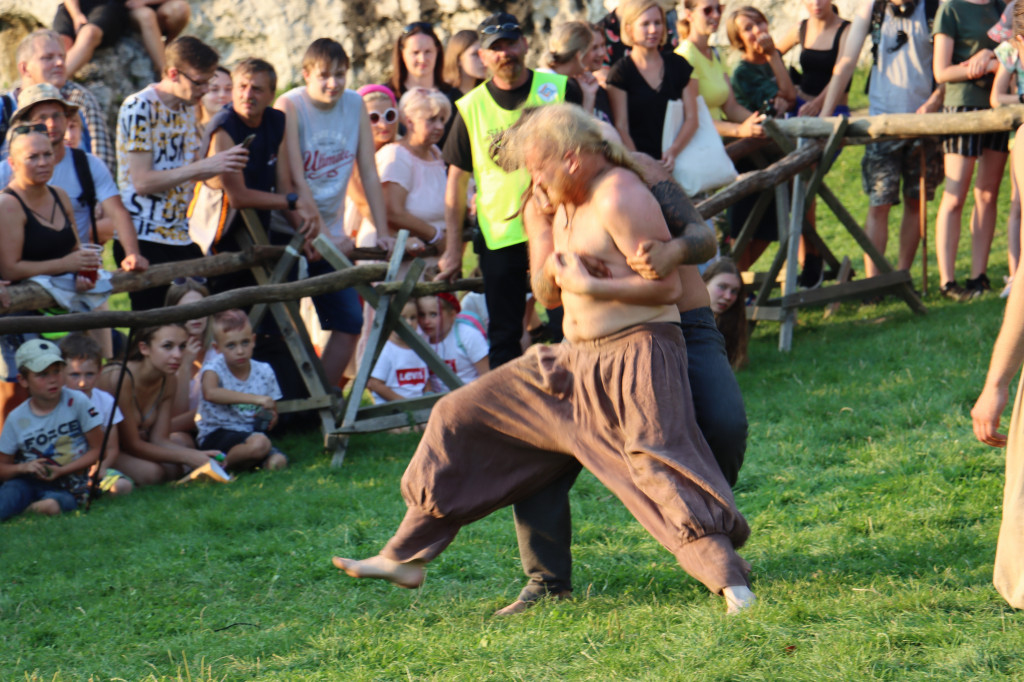 XVII najazd Barbarzyńców - Zamek Ogrodzieniec