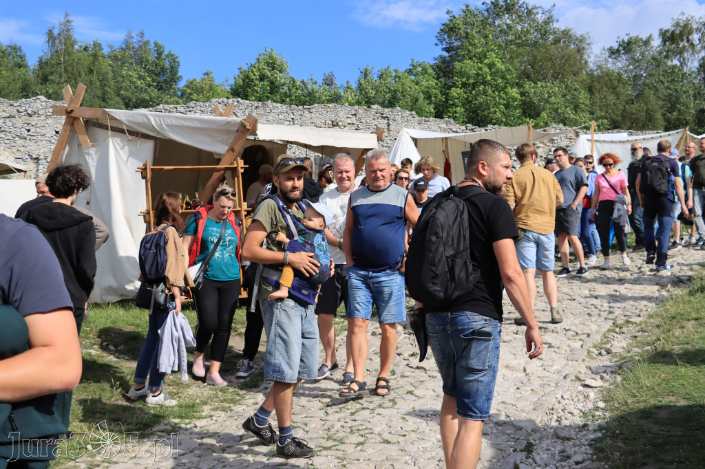Zamek Ogrodzieniec w Podzamczu - XVIII Najazd Barbarzyńców.