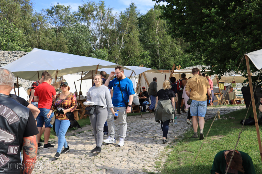 Zamek Ogrodzieniec w Podzamczu - XVIII Najazd Barbarzyńców.
