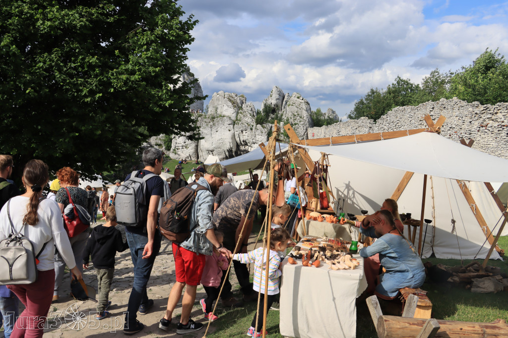 Zamek Ogrodzieniec w Podzamczu - XVIII Najazd Barbarzyńców.