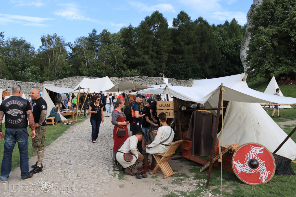 Zamek Ogrodzieniec w Podzamczu - XVIII Najazd Barbarzyńców.