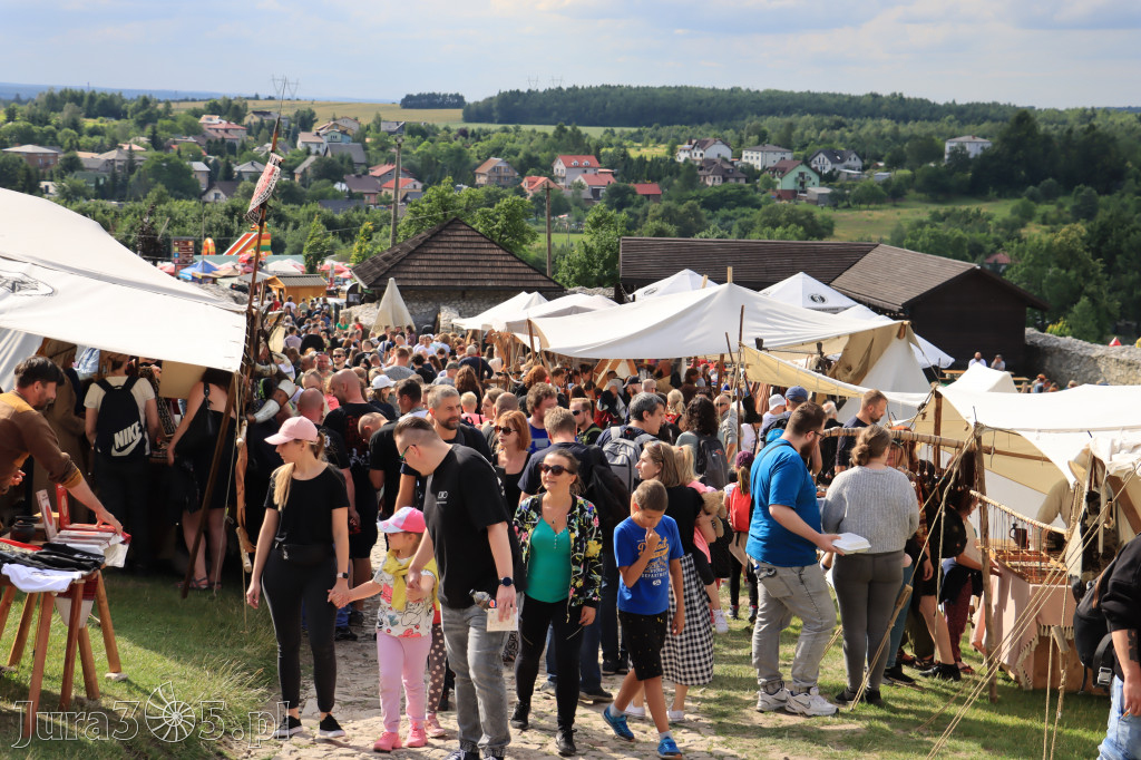 Zamek Ogrodzieniec w Podzamczu - XVIII Najazd Barbarzyńców.