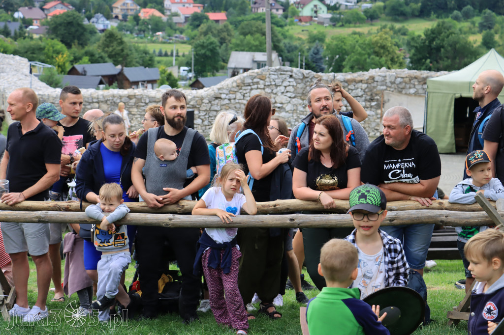 Zamek Ogrodzieniec w Podzamczu - XVIII Najazd Barbarzyńców.