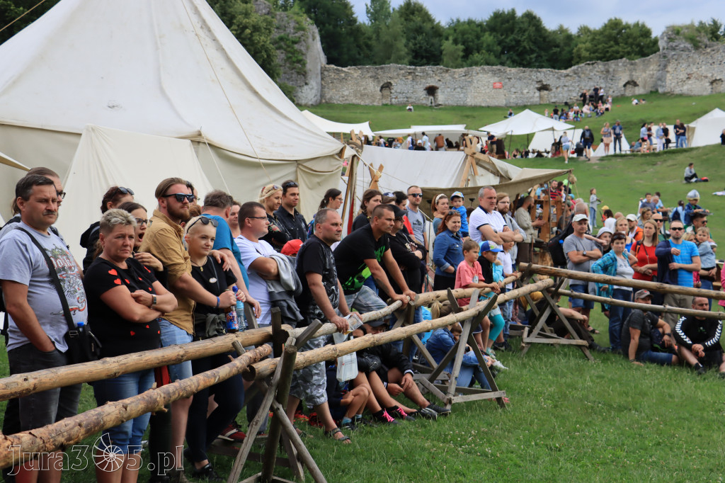 Zamek Ogrodzieniec w Podzamczu - XVIII Najazd Barbarzyńców.