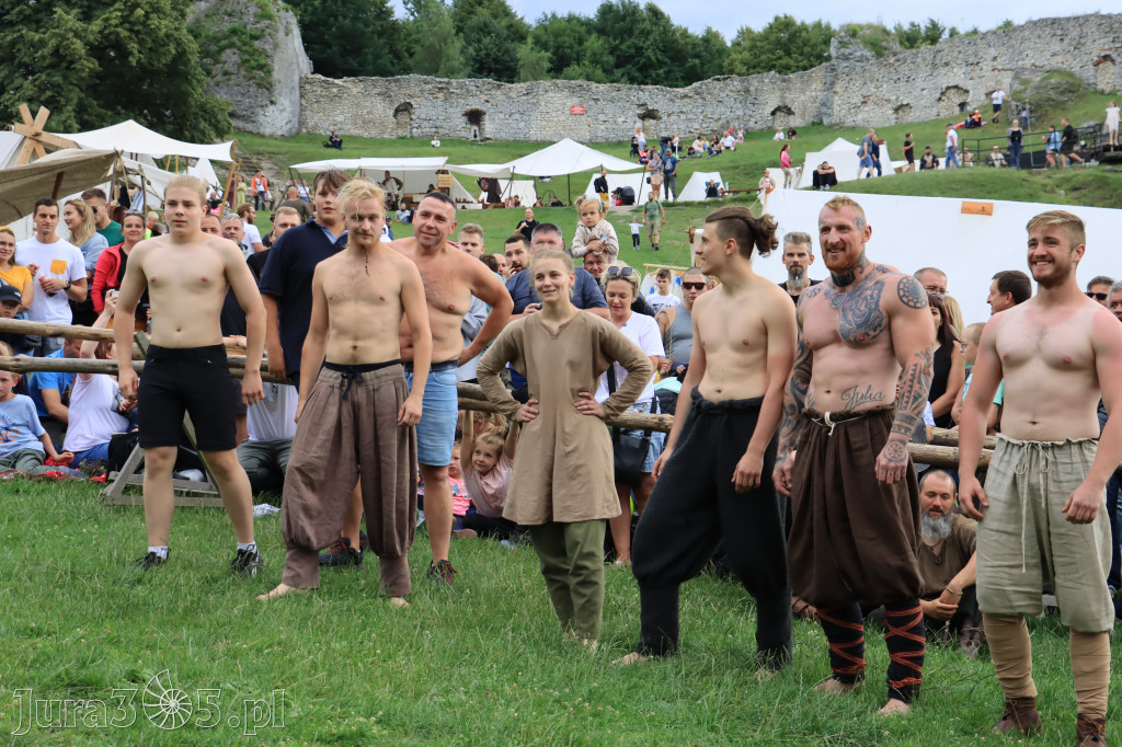 Zamek Ogrodzieniec w Podzamczu - XVIII Najazd Barbarzyńców.