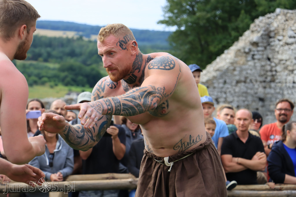 Zamek Ogrodzieniec w Podzamczu - XVIII Najazd Barbarzyńców.
