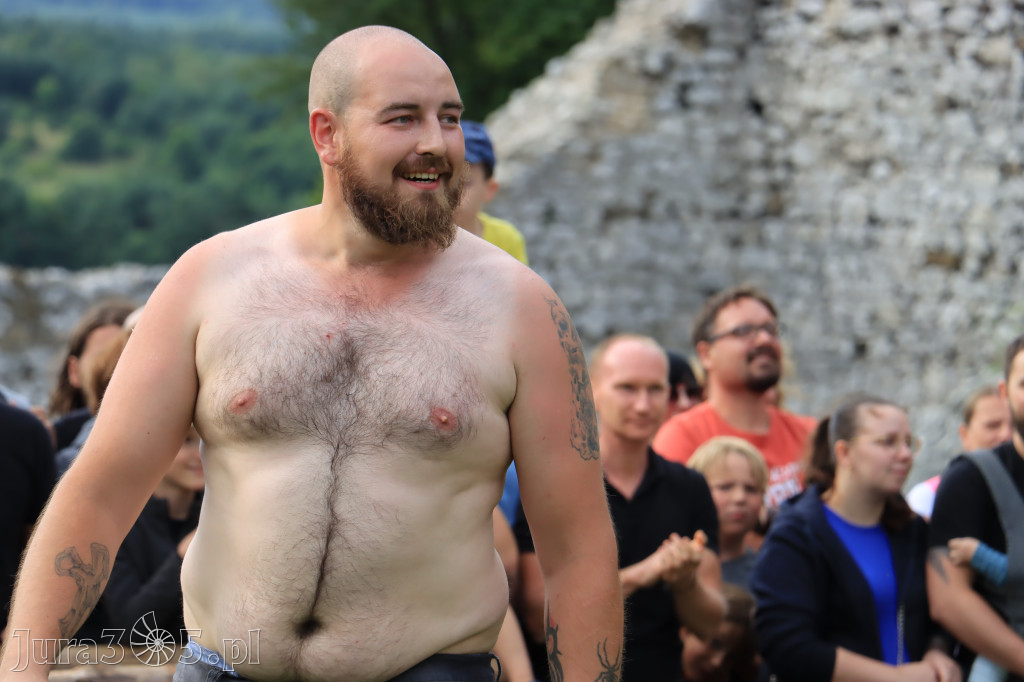 Zamek Ogrodzieniec w Podzamczu - XVIII Najazd Barbarzyńców.