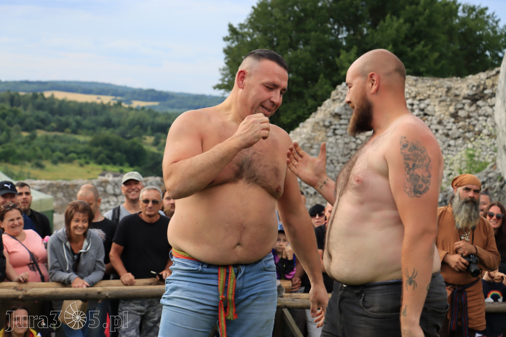Zamek Ogrodzieniec w Podzamczu - XVIII Najazd Barbarzyńców.