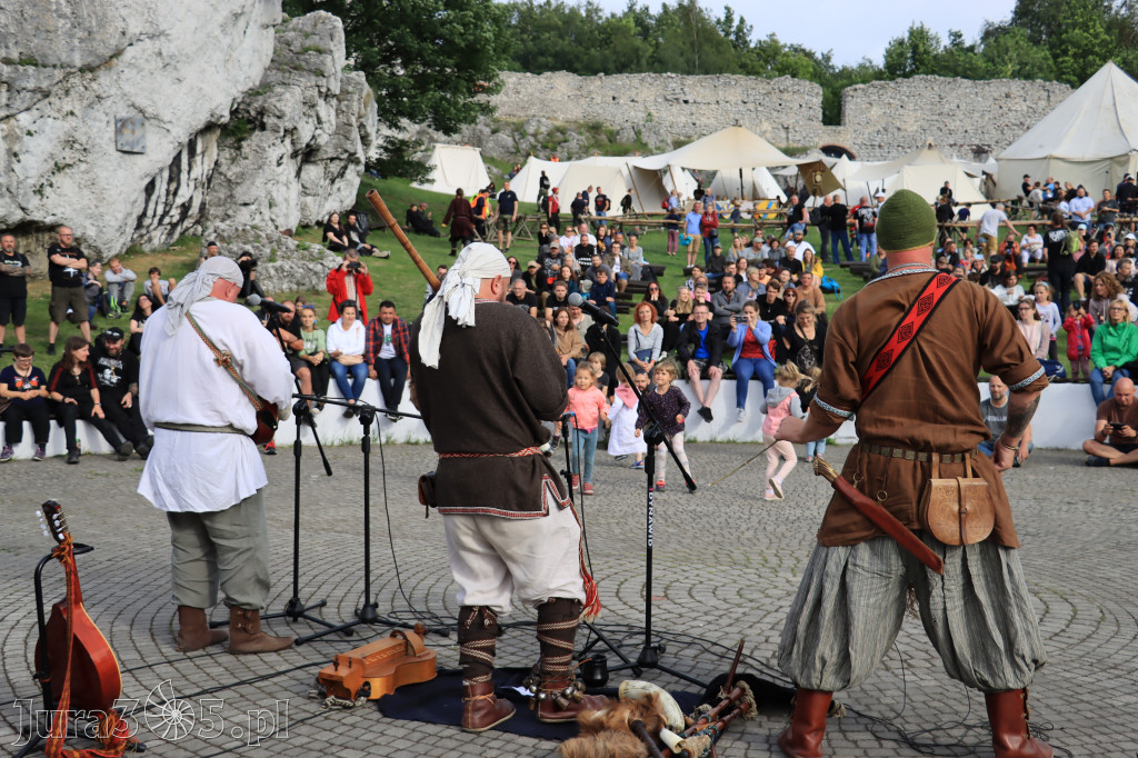 Zamek Ogrodzieniec w Podzamczu - XVIII Najazd Barbarzyńców.