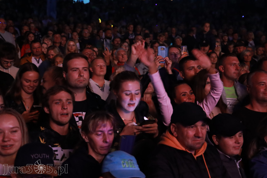 Koncert zespołu FEEL podczas Dni Ogrodzieńca 2022r.