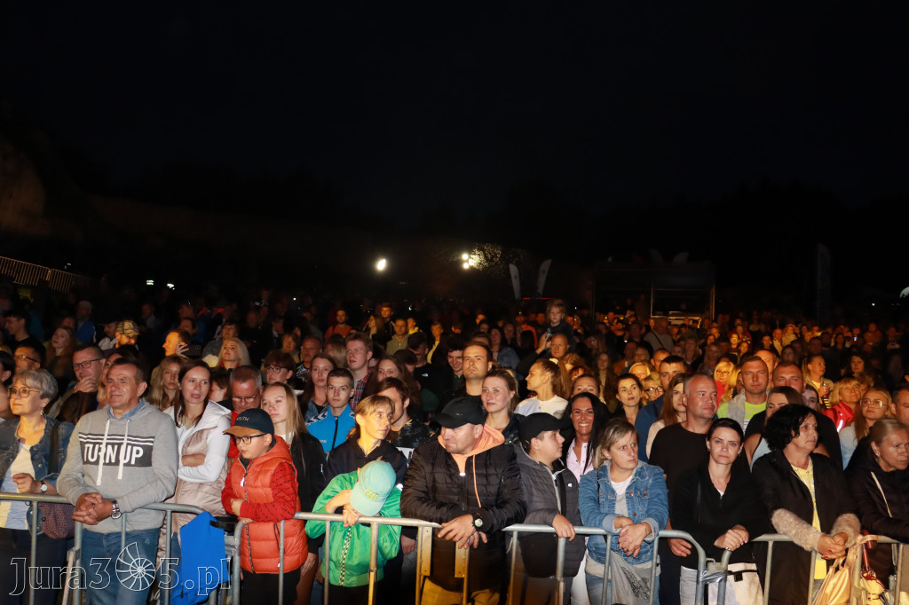 Koncert zespołu FEEL podczas Dni Ogrodzieńca 2022r.