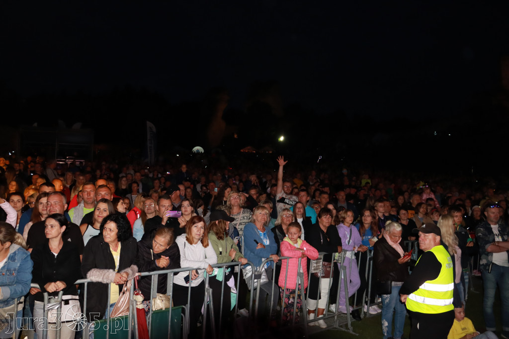 Koncert zespołu FEEL podczas Dni Ogrodzieńca 2022r.