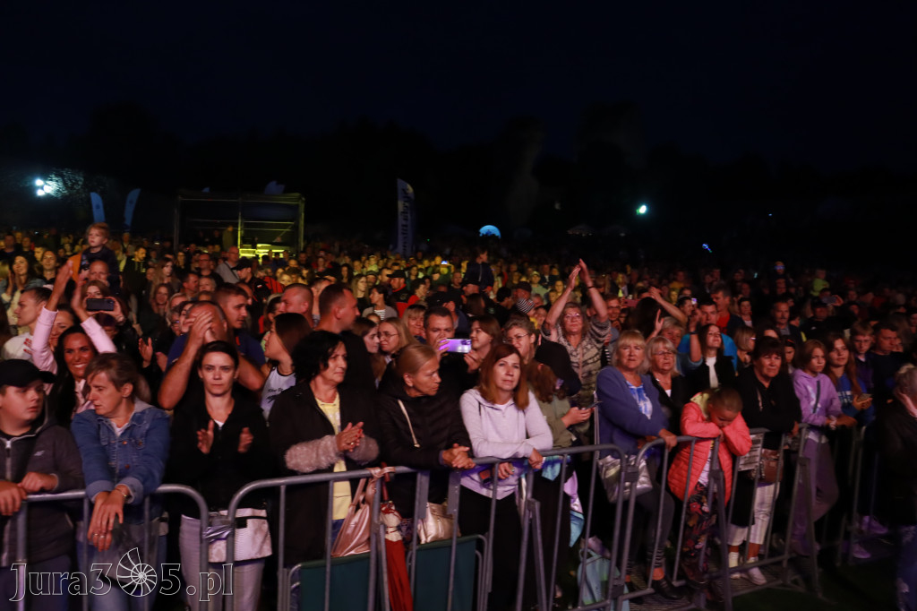 Koncert zespołu FEEL podczas Dni Ogrodzieńca 2022r.