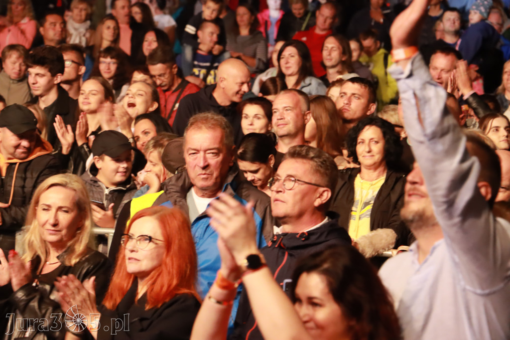Koncert zespołu FEEL podczas Dni Ogrodzieńca 2022r.