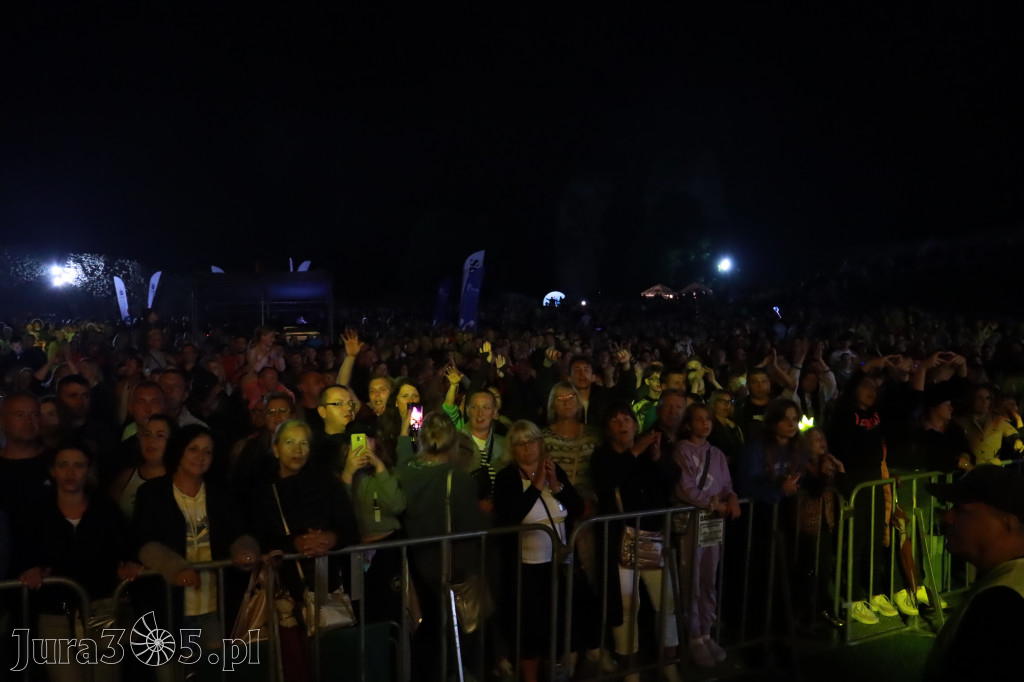 Koncert zespołu FEEL podczas Dni Ogrodzieńca 2022r.