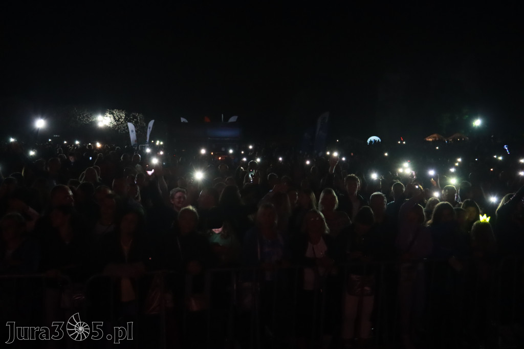 Koncert zespołu FEEL podczas Dni Ogrodzieńca 2022r.