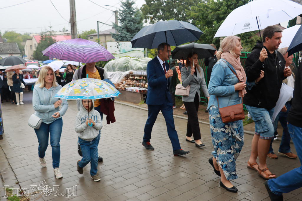 Święto Gminy Ogrodzieniec - Koncerty Gwiazd.