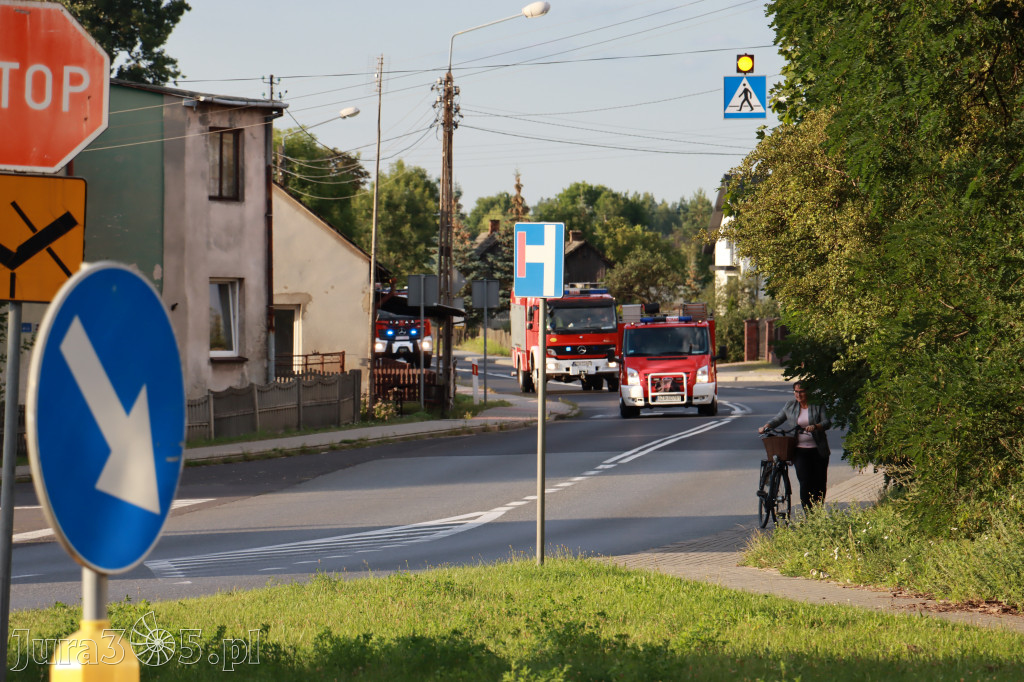 Przywitanie nowego wozu strażackiego - Pradła.