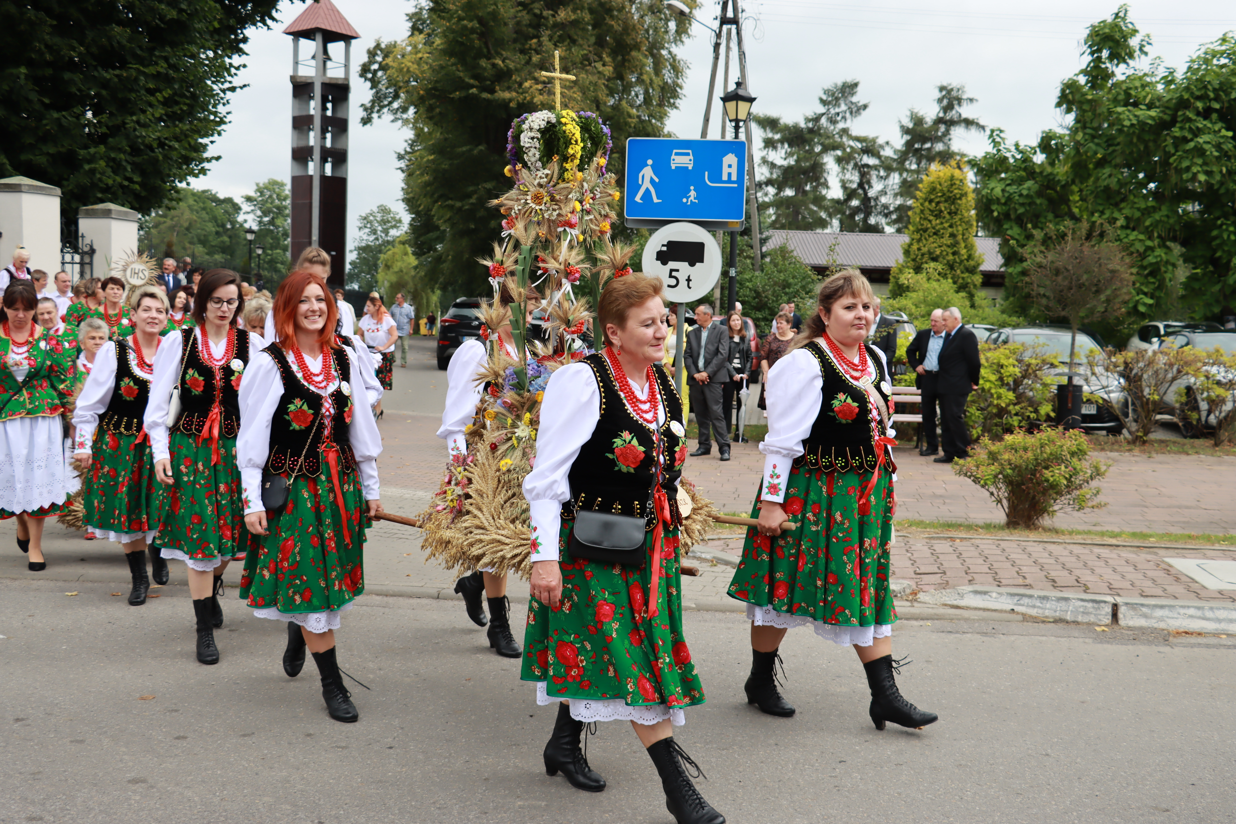 Święto Porzeczki oraz Święto Plonów w Irządzach