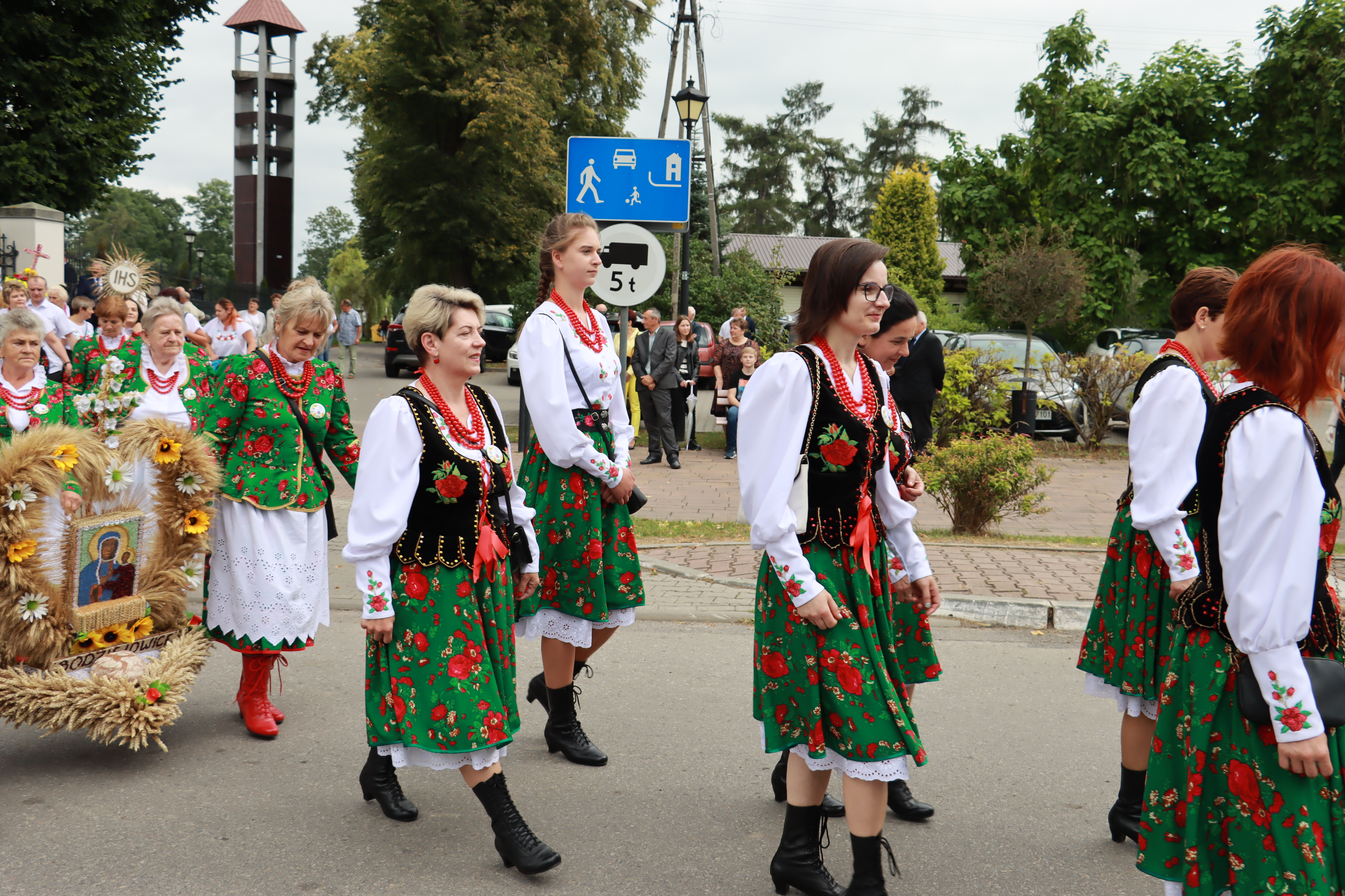 Święto Porzeczki oraz Święto Plonów w Irządzach