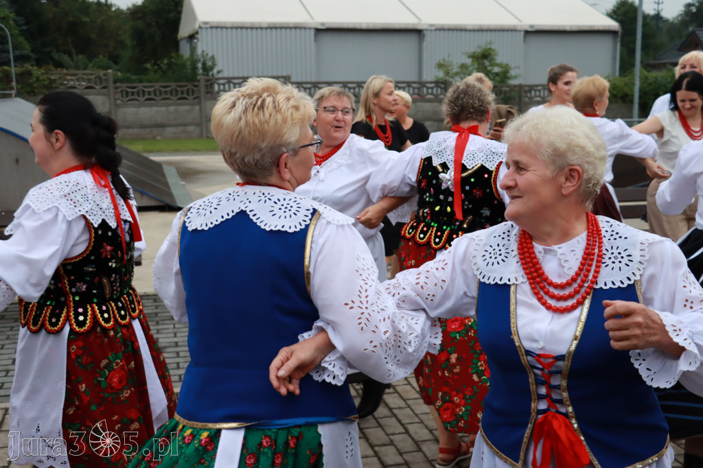 Zabawa taneczna - JURAJSKI GOŚCINIEC Koziegłowy 2022r.