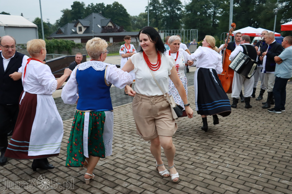 Zabawa taneczna - JURAJSKI GOŚCINIEC Koziegłowy 2022r.