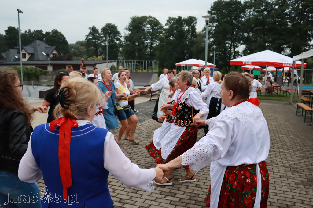 Zabawa taneczna - JURAJSKI GOŚCINIEC Koziegłowy 2022r.