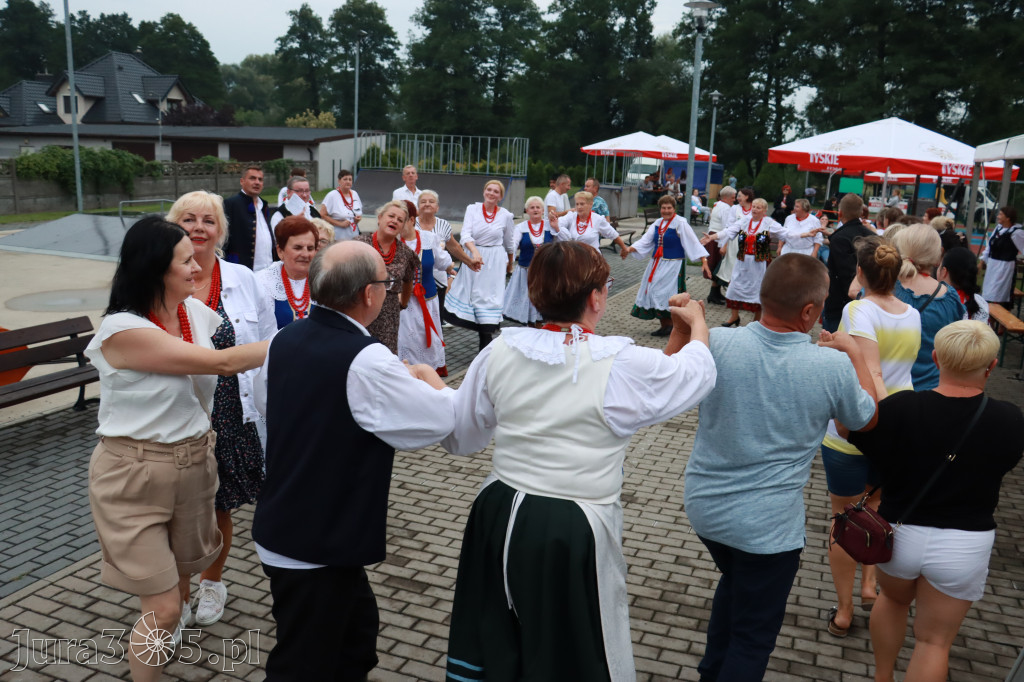 Zabawa taneczna - JURAJSKI GOŚCINIEC Koziegłowy 2022r.