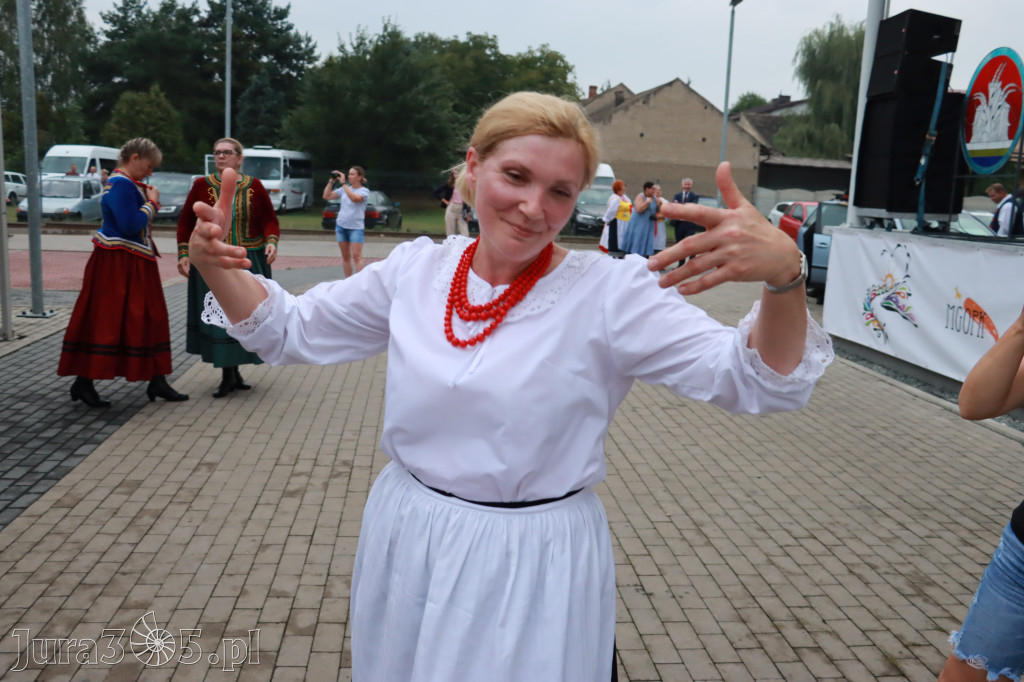 Zabawa taneczna - JURAJSKI GOŚCINIEC Koziegłowy 2022r.