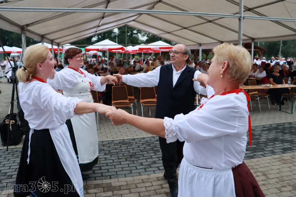 Zabawa taneczna - JURAJSKI GOŚCINIEC Koziegłowy 2022r.