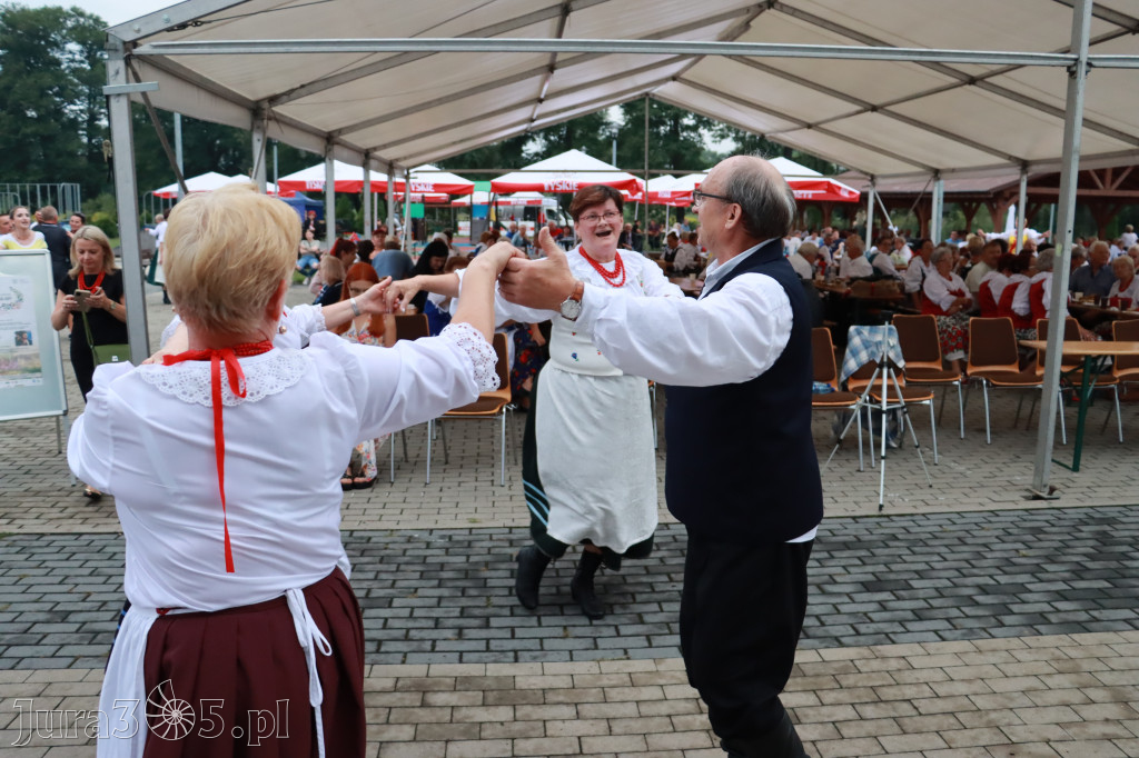 Zabawa taneczna - JURAJSKI GOŚCINIEC Koziegłowy 2022r.