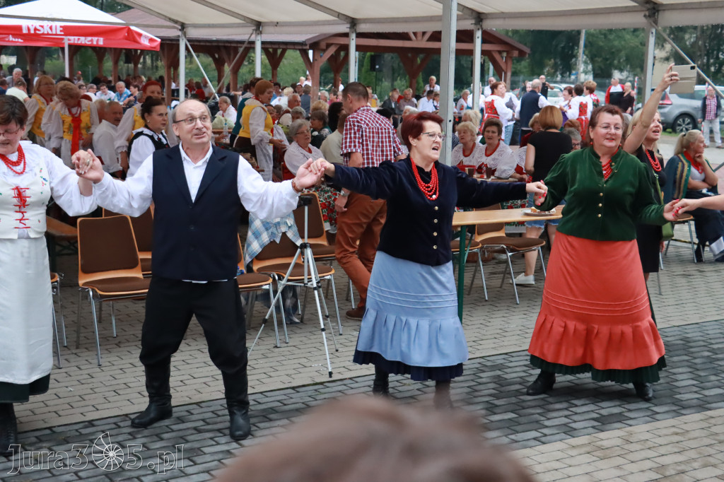 Zabawa taneczna - JURAJSKI GOŚCINIEC Koziegłowy 2022r.