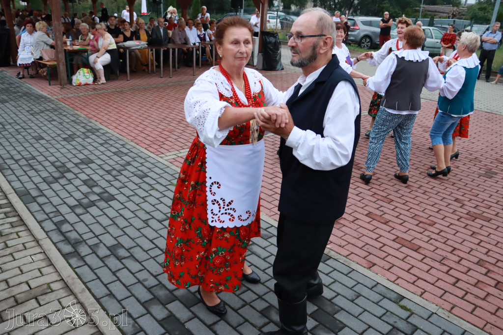 Zabawa taneczna - JURAJSKI GOŚCINIEC Koziegłowy 2022r.