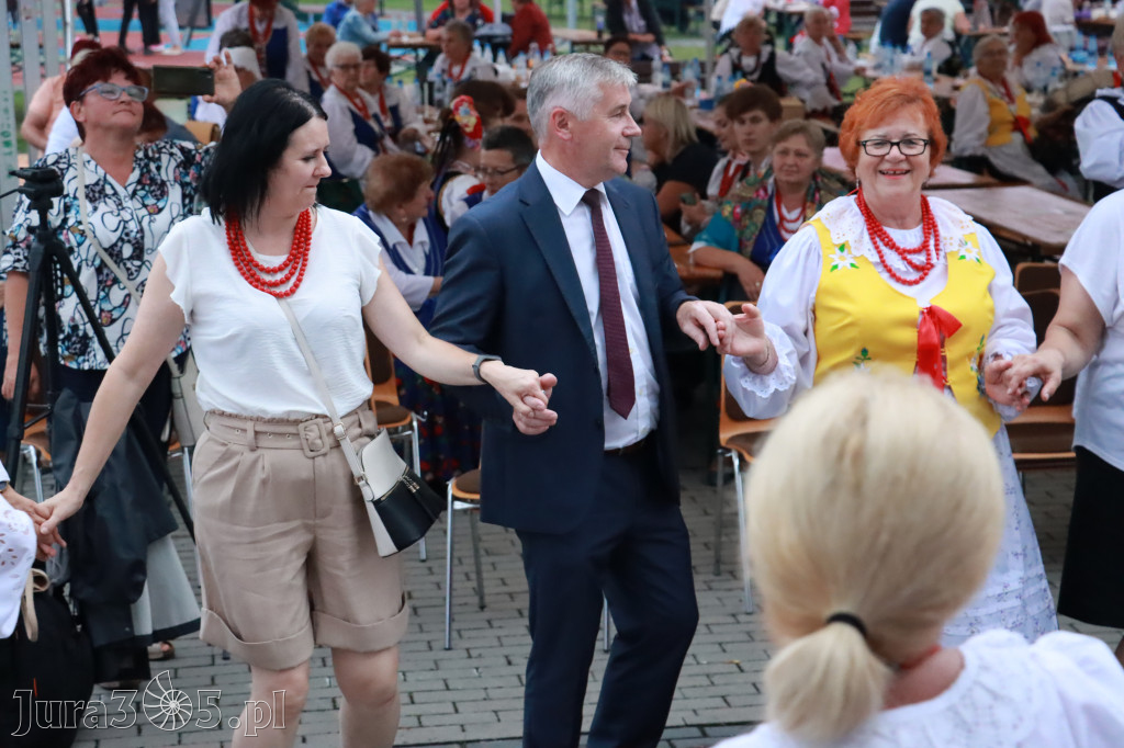 Zabawa taneczna - JURAJSKI GOŚCINIEC Koziegłowy 2022r.
