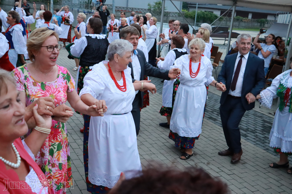 Zabawa taneczna - JURAJSKI GOŚCINIEC Koziegłowy 2022r.