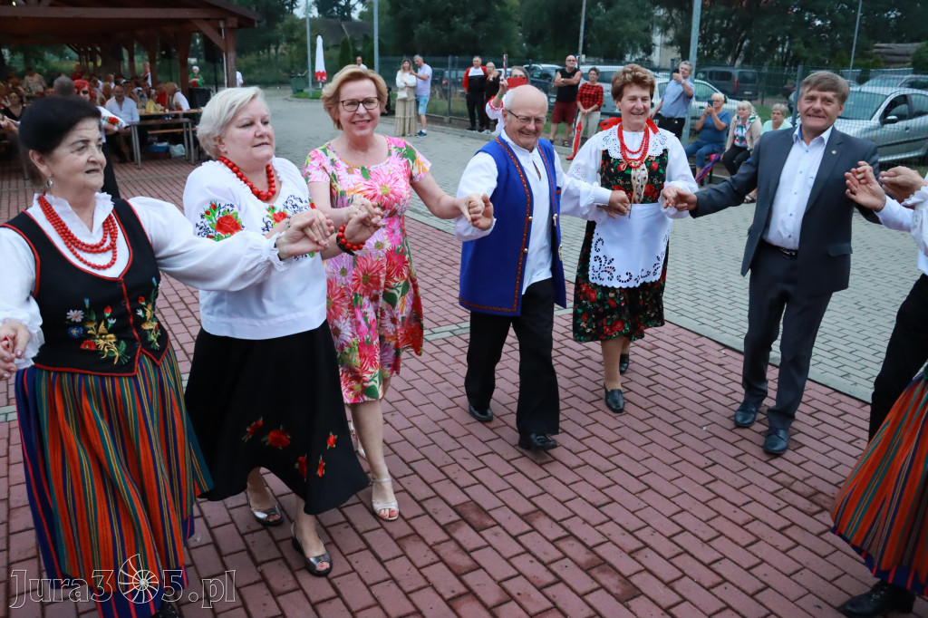 Zabawa taneczna - JURAJSKI GOŚCINIEC Koziegłowy 2022r.