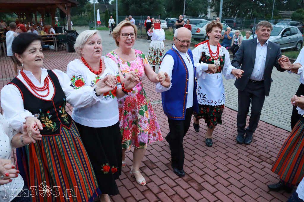 Zabawa taneczna - JURAJSKI GOŚCINIEC Koziegłowy 2022r.