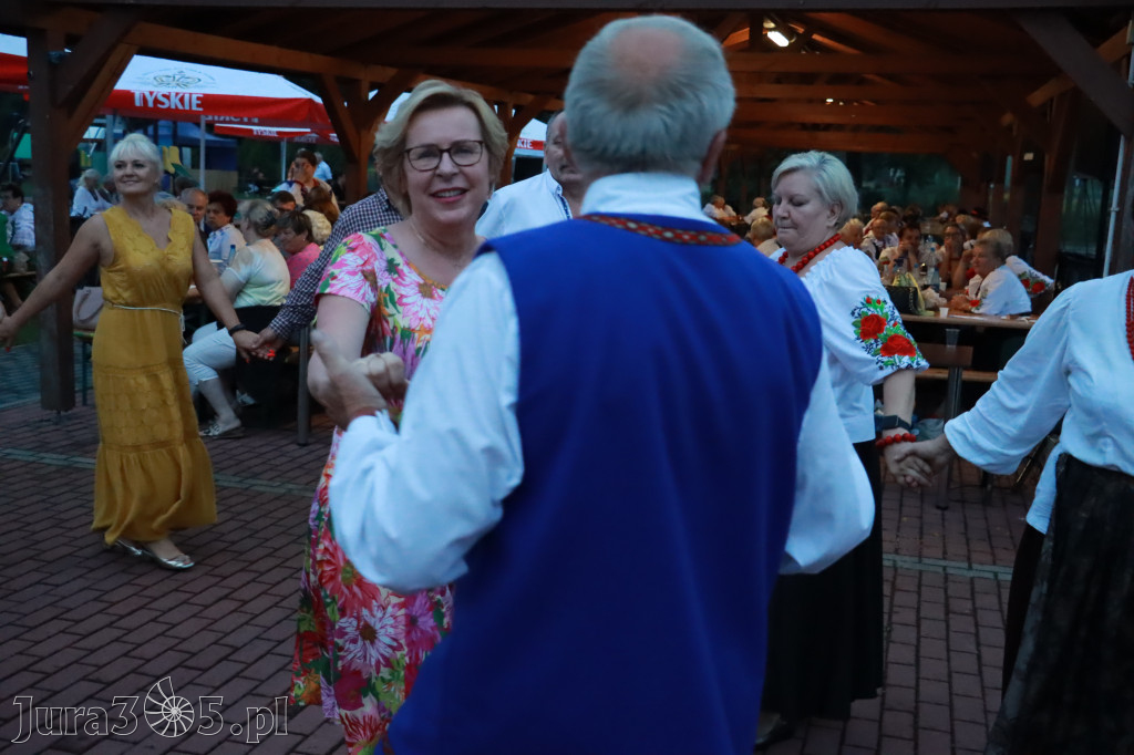 Zabawa taneczna - JURAJSKI GOŚCINIEC Koziegłowy 2022r.