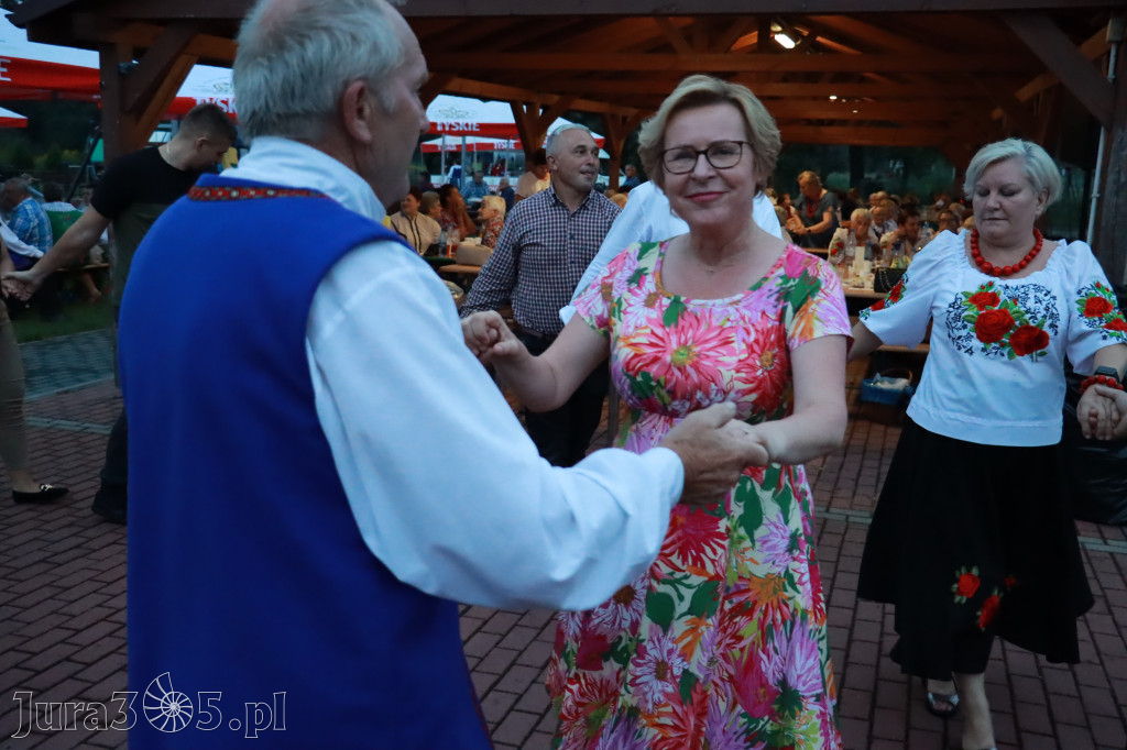 Zabawa taneczna - JURAJSKI GOŚCINIEC Koziegłowy 2022r.