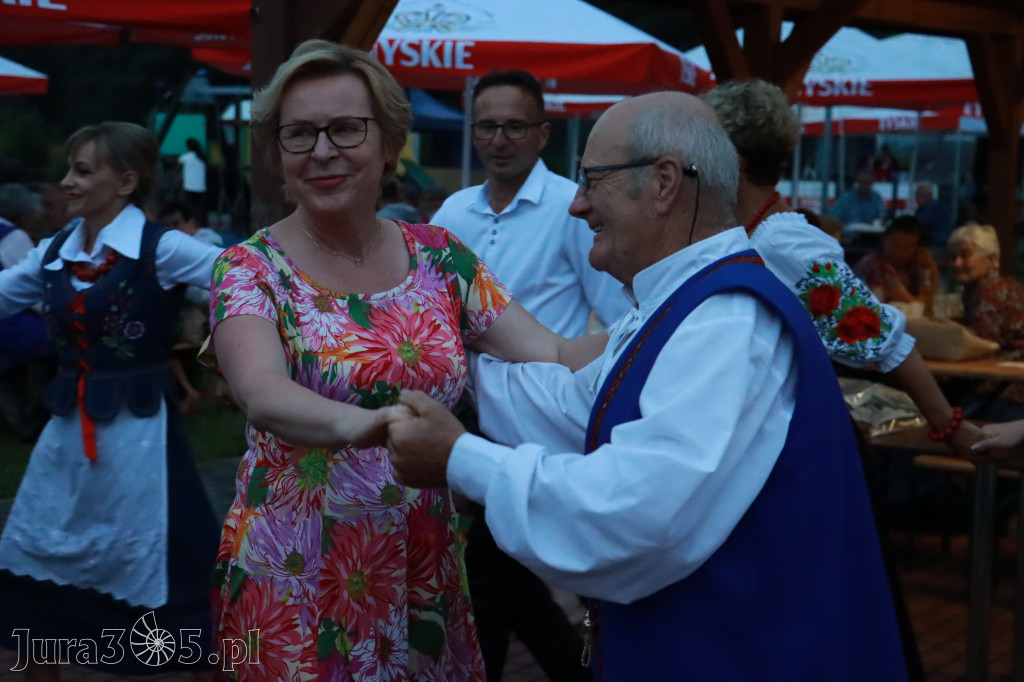 Zabawa taneczna - JURAJSKI GOŚCINIEC Koziegłowy 2022r.