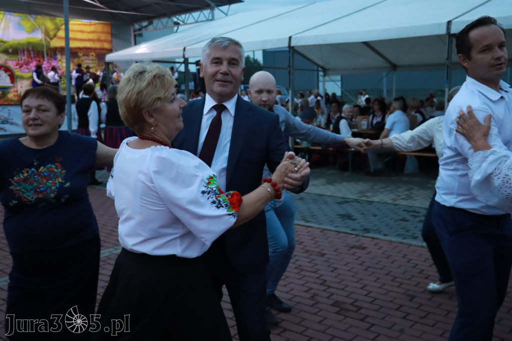 Zabawa taneczna - JURAJSKI GOŚCINIEC Koziegłowy 2022r.