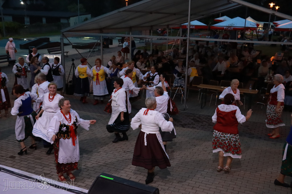 Zabawa taneczna - JURAJSKI GOŚCINIEC Koziegłowy 2022r.