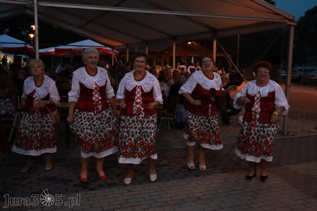 Zabawa taneczna - JURAJSKI GOŚCINIEC Koziegłowy 2022r.